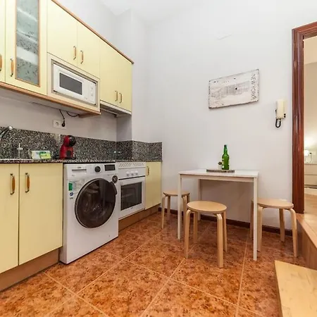 Апартаменты Charming In - Private Garden